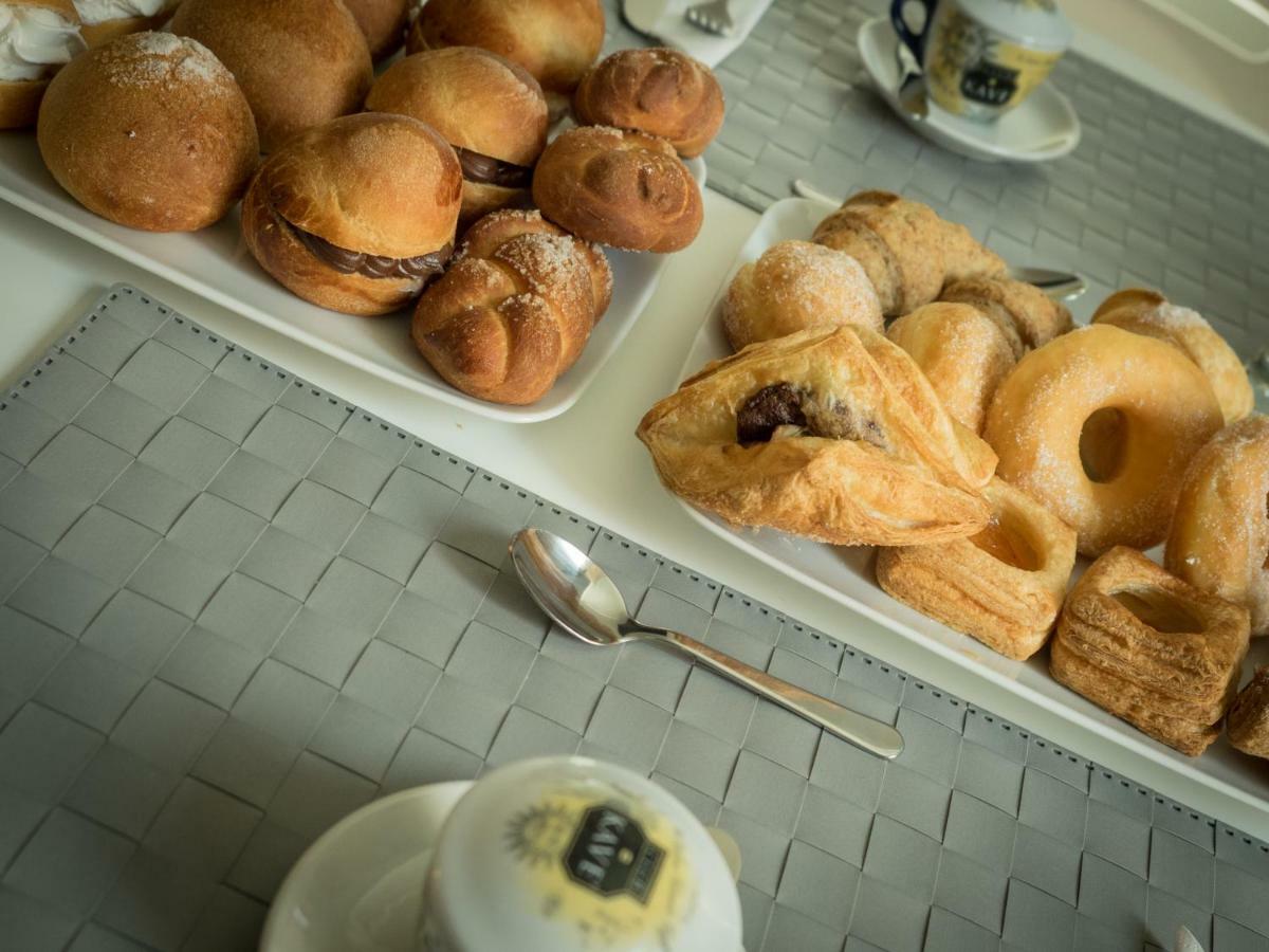 Ajde Rooms & Breakfast Трани Екстериор снимка